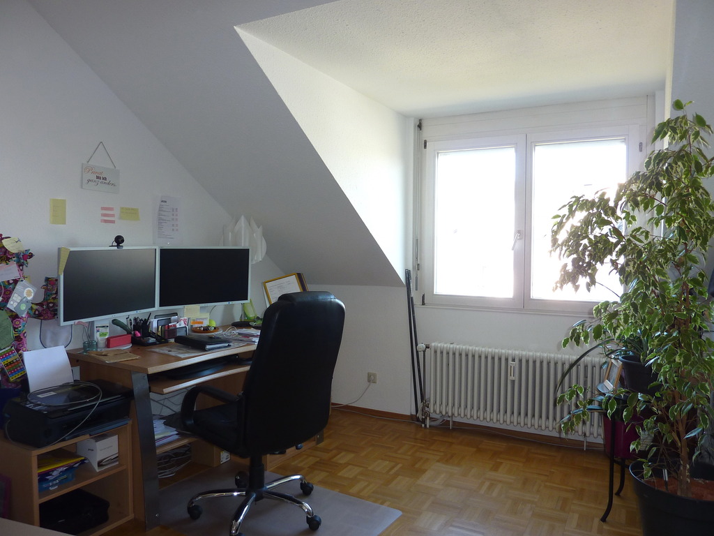 Moderne 4 zi. dachgeschoà wohnung mit balkon und aussicht in ... Wohnung dachgeschoss design